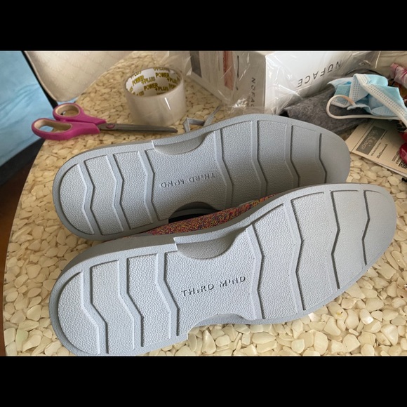 Men’s/unisex Oxford style shoes by Third Mind with Rainbow a fabric - Picture 7 of 7